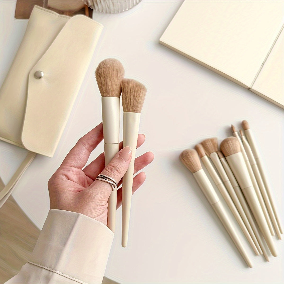 Luxe Beige 10-Piece Makeup Brush Set with Leather Case