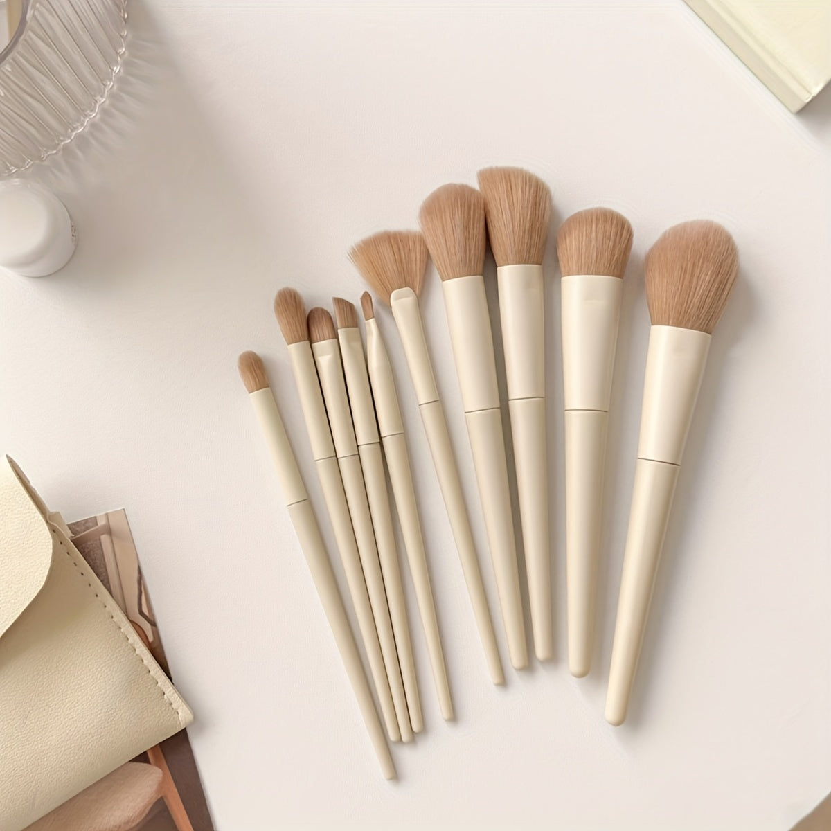 Luxe Beige 10-Piece Makeup Brush Set with Leather Case