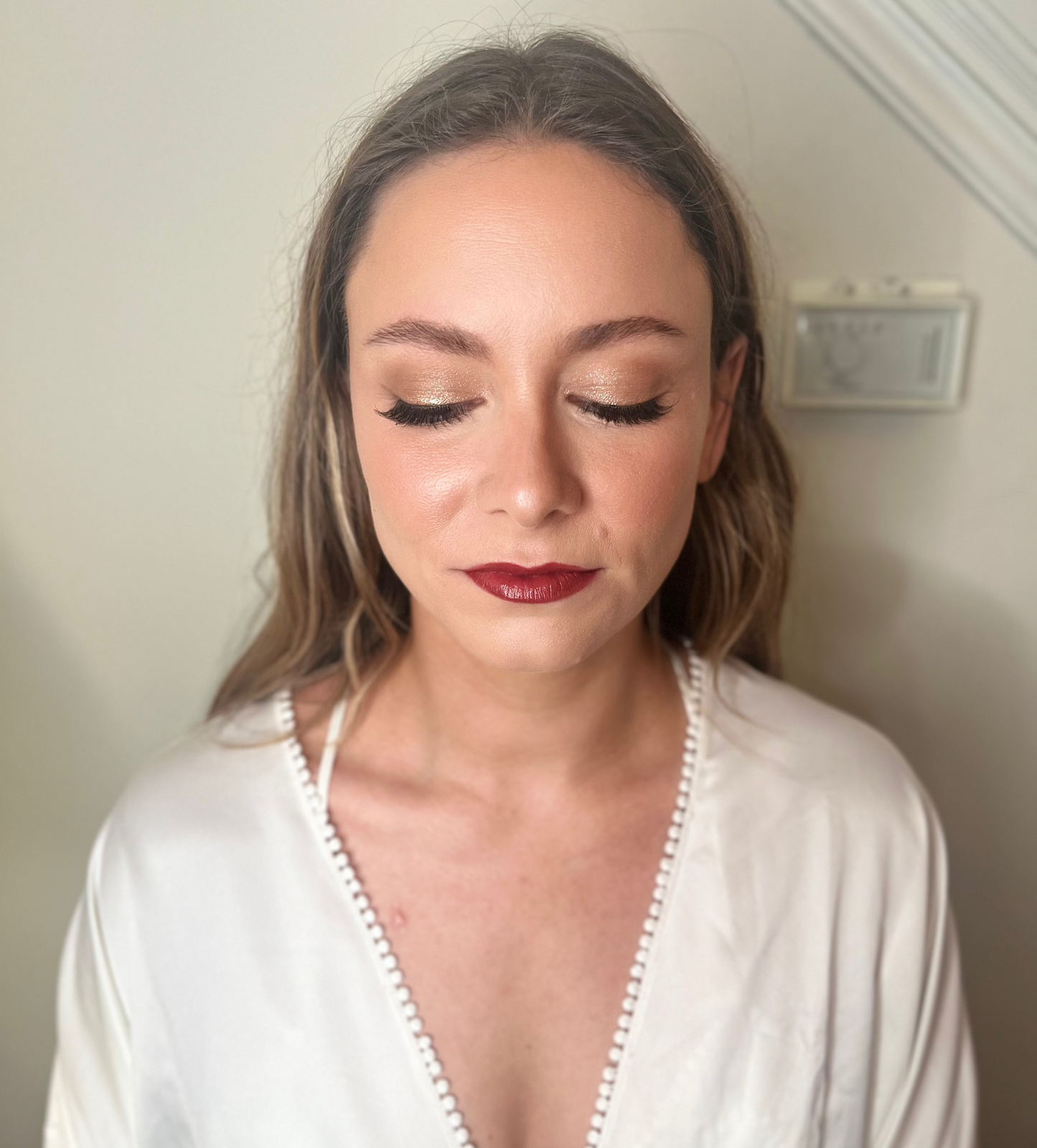 MAKEUP APPLICATION