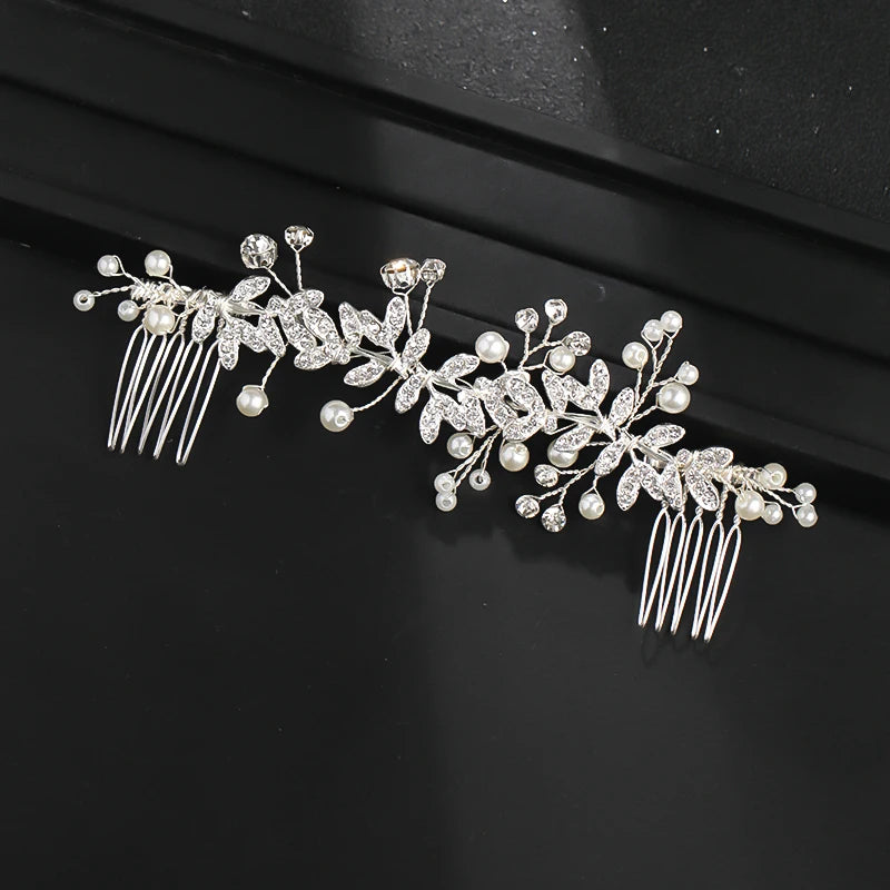 Opulent Pearl Vine Hair Comb