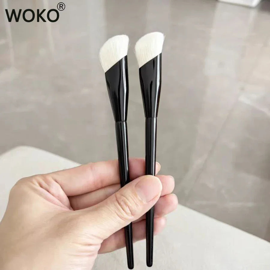 Luxe Blend Goat-Hair Concealer Brush