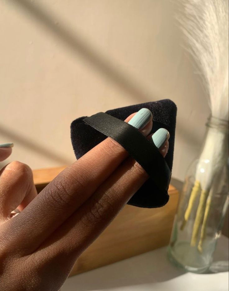 Velvet Glow Powder Puff Set