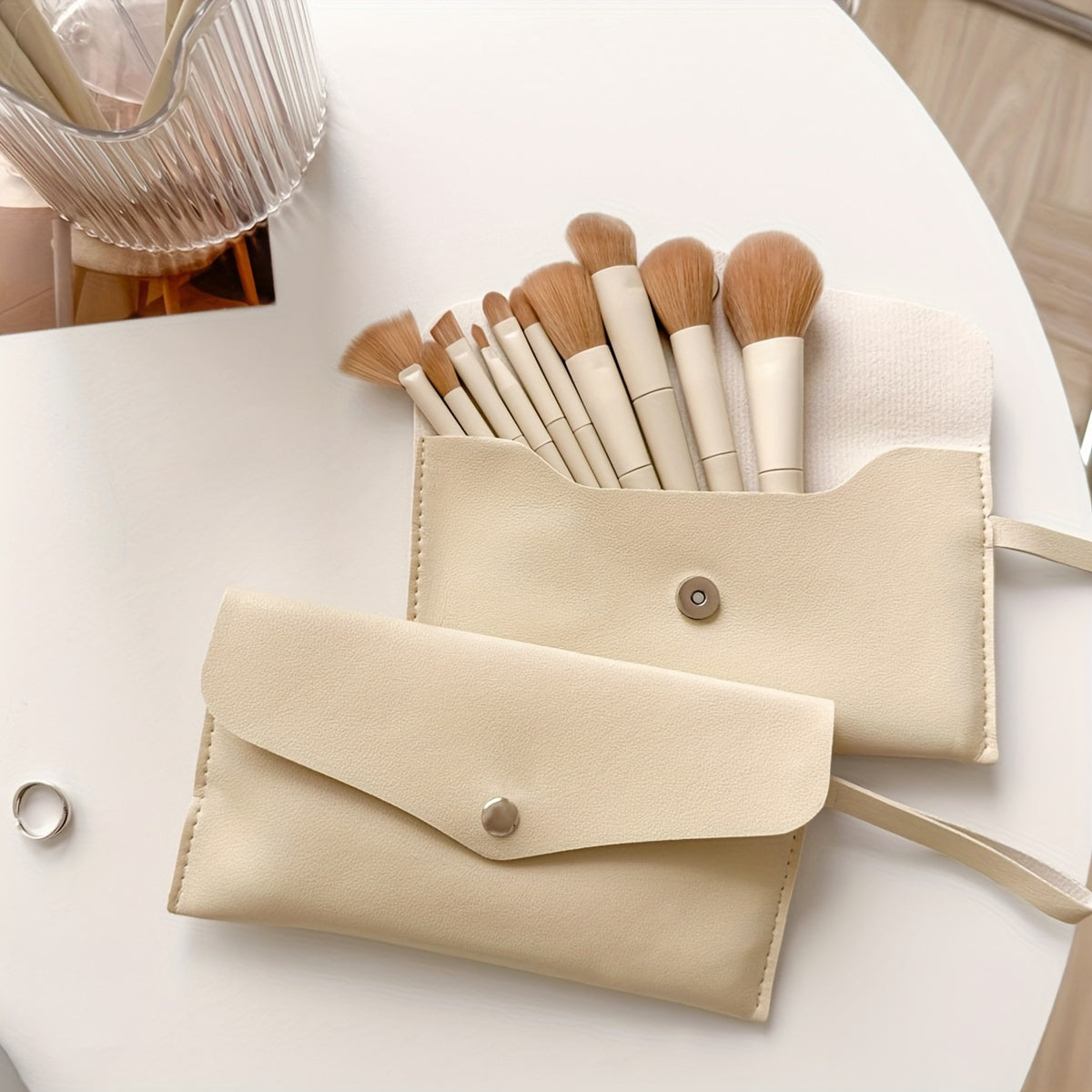 Luxe Beige 10-Piece Makeup Brush Set with Leather Case